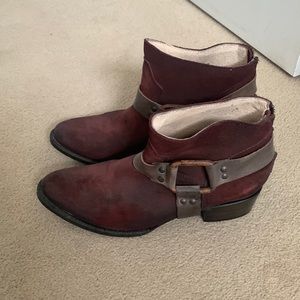 Steve Madden Freebird Phlow ankle boots